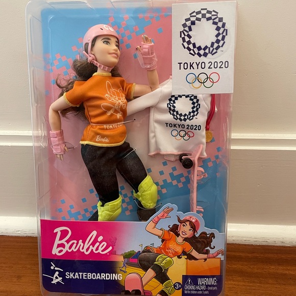 Toyoko 2020 Olympic Barbie- Skating - Picture 1 of 1